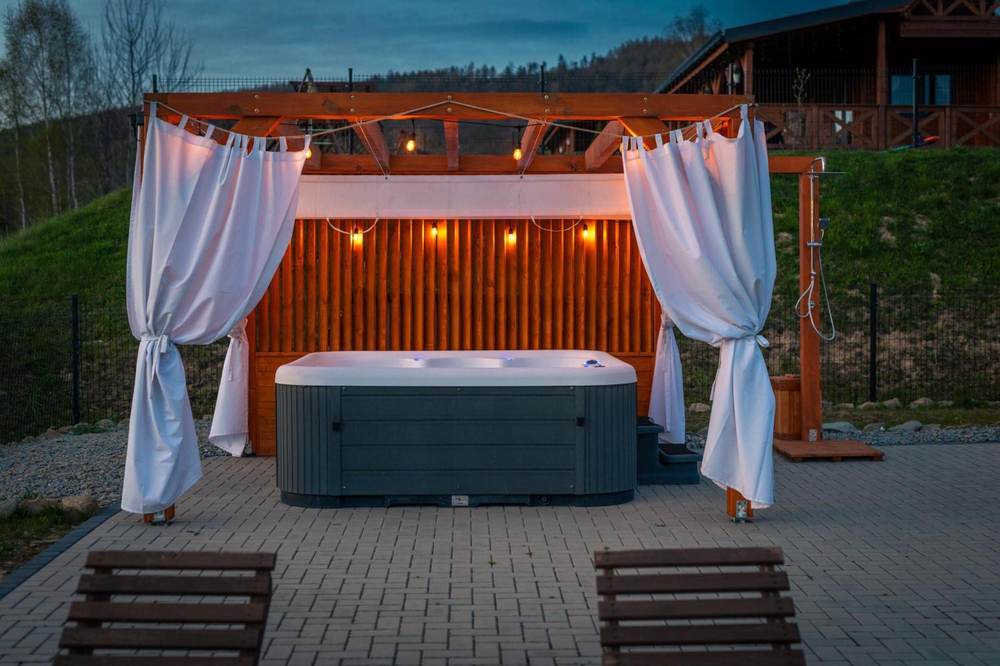 Skwirutowe Wzgórze Vila Solina  Exterior foto